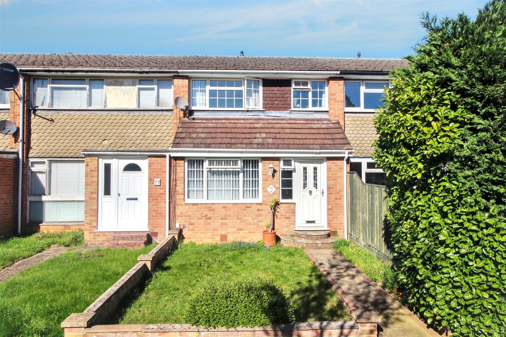 3 bed property in Bromley Walk, Reading